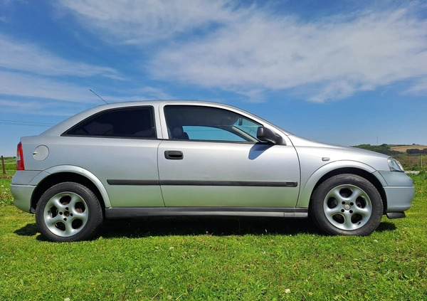 Opel Astra cena 3500 przebieg: 317633, rok produkcji 1999 z Brzeziny małe 211